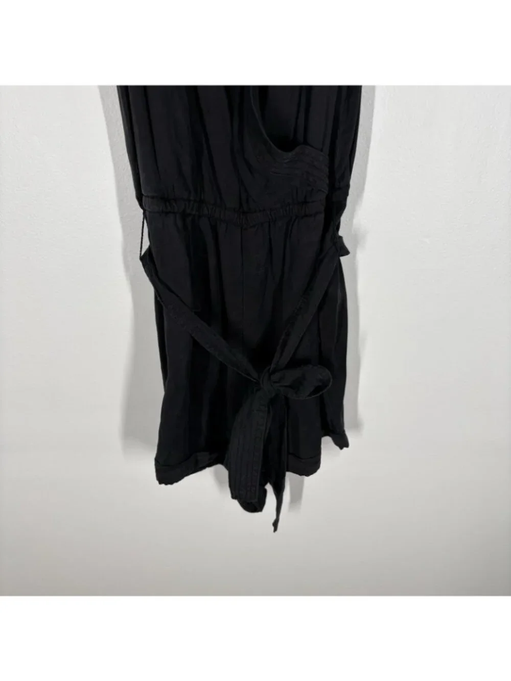 Abercrombie & Fitch Wmn S Black Sleeveless Tie Waist Surplice Utility Romper NWT